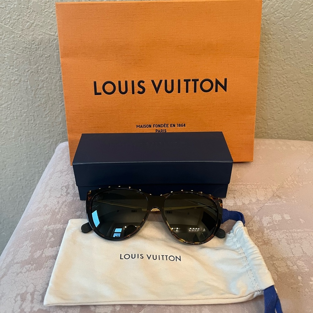 Louis Vuitton Tortoise Shell Sunglasses